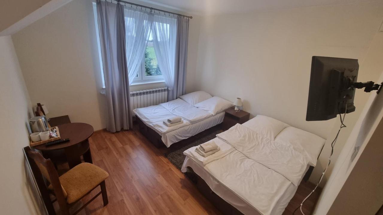 Hotel Monika Maków Mazowiecki Extérieur photo